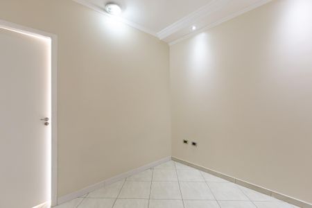 Casa à venda com 313m², 6 quartos e 7 vagasQuarto 2