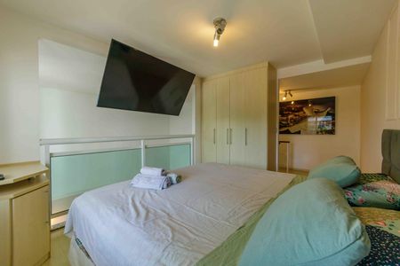 Apartamento à venda com 99m², 1 quarto e 2 vagas Apartamento à venda com 99m², 1 quarto e 2 vagasSuíte