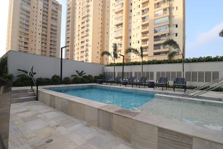 Apartamento à venda com 96m², 3 quartos e 2 vagasÁrea comum - Piscina 1
