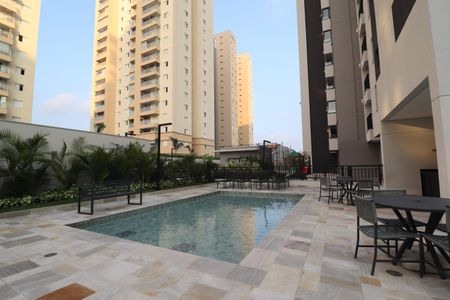 Apartamento à venda com 96m², 3 quartos e 2 vagasÁrea comum - Piscina