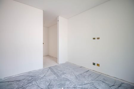 Casa à venda com 486m², 3 quartos e 4 vagas Casa à venda com 486m², 3 quartos e 4 vagasQuarto