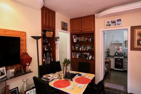 Apartamento à venda com 56m², 2 quartos e 1 vagaSala