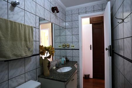 Apartamento à venda com 56m², 2 quartos e 1 vagaBanheiro Social