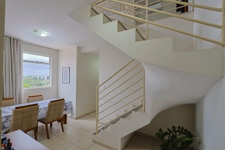 Apartamento à venda com 120m², 3 quartos e 2 vagas Apartamento à venda com 120m², 3 quartos e 2 vagasSala