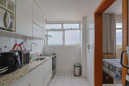 Apartamento à venda com 120m², 3 quartos e 2 vagas Apartamento à venda com 120m², 3 quartos e 2 vagasCozinha