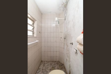 Casa à venda com 435m², 5 quartos e 4 vagasBanheiro de serviço