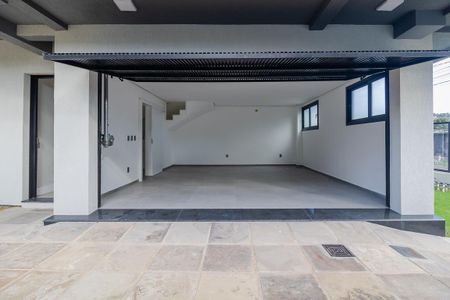 Casa de condomínio à venda com 177m², 3 quartos e 2 vagas Casa de condomínio à venda com 177m², 3 quartos e 2 vagasGaragem
