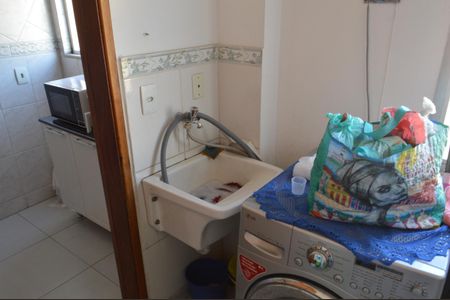 Apartamento à venda com 78m², 2 quartos e 1 vaga Apartamento à venda com 78m², 2 quartos e 1 vagaQuarto e Área de Serviço
