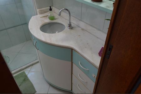 Apartamento à venda com 78m², 2 quartos e 1 vaga Apartamento à venda com 78m², 2 quartos e 1 vagaBanheiro
