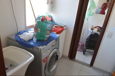 Apartamento à venda com 78m², 2 quartos e 1 vaga Apartamento à venda com 78m², 2 quartos e 1 vagaQuarto e Área de Serviço