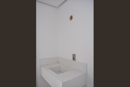 Casa de condomínio à venda com 177m², 3 quartos e 2 vagasLavabo