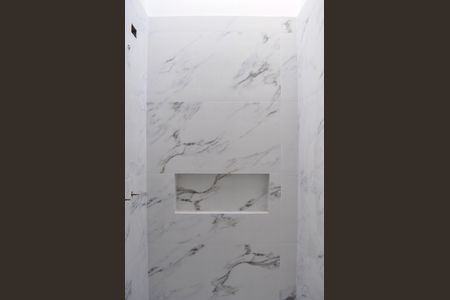 Casa de condomínio à venda com 177m², 3 quartos e 2 vagasBanheiro