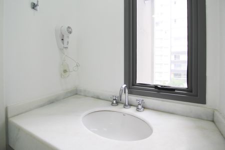 Apartamento para alugar com 31m², 1 quarto e sem vagaBanheiro