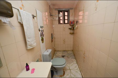 Casa à venda com 392m², 7 quartos e sem vagaBanheiro social