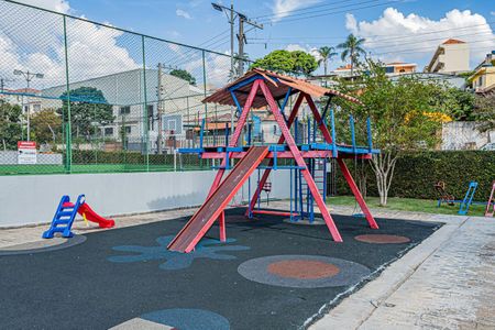 Apartamento para alugar com 65m², 2 quartos e 1 vaga Apartamento para alugar com 65m², 2 quartos e 1 vagaÁrea comum - Playground