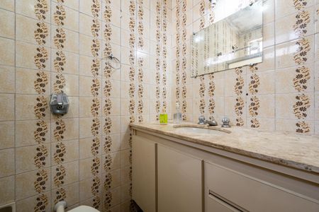 Casa à venda com 130m², 3 quartos e 2 vagasBanheiro da Suíte