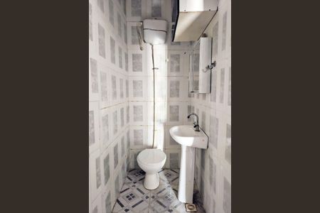 Studio para alugar com 32m², 1 quarto e 1 vaga Studio para alugar com 32m², 1 quarto e 1 vagaBanheiro