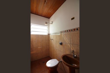 Casa para alugar com 212m², 2 quartos e 2 vagasBanheiro Social Edícula