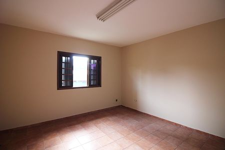 Casa para alugar com 212m², 2 quartos e 2 vagasQuarto 1