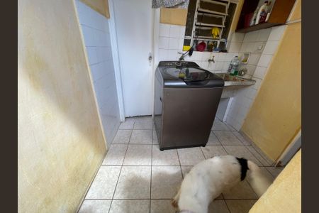 Casa à venda com 250m², 5 quartos e 2 vagas Casa à venda com 250m², 5 quartos e 2 vagasÁrea de Serviço