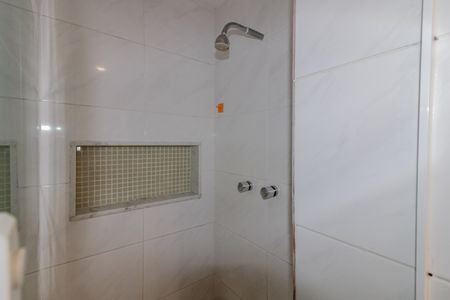 Apartamento para alugar com 70m², 2 quartos e sem vaga Apartamento para alugar com 70m², 2 quartos e sem vagaSuíte Banheiro