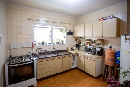 Apartamento à venda com 64m², 2 quartos e 1 vagaCozinha