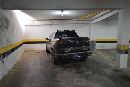 Apartamento à venda com 330m², 4 quartos e 4 vagas Apartamento à venda com 330m², 4 quartos e 4 vagasGaragem