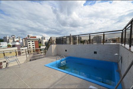 Apartamento à venda com 330m², 4 quartos e 4 vagas Apartamento à venda com 330m², 4 quartos e 4 vagasCobertura