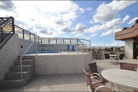 Apartamento à venda com 330m², 4 quartos e 4 vagas Apartamento à venda com 330m², 4 quartos e 4 vagasCobertura