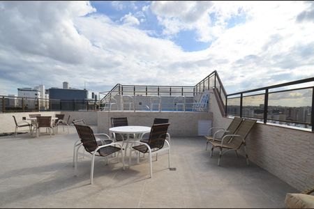 Apartamento à venda com 330m², 4 quartos e 4 vagas Apartamento à venda com 330m², 4 quartos e 4 vagasCobertura