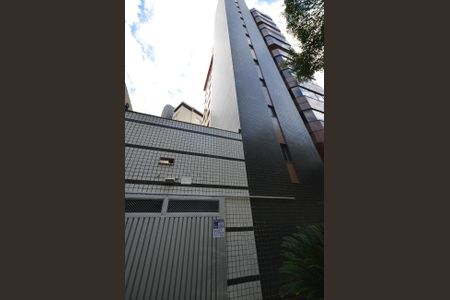 Apartamento à venda com 330m², 4 quartos e 4 vagas Apartamento à venda com 330m², 4 quartos e 4 vagasPlaquinha instalada