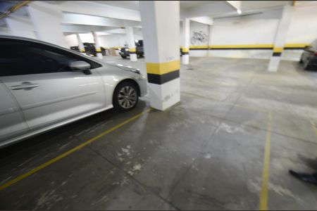 Apartamento à venda com 330m², 4 quartos e 4 vagas Apartamento à venda com 330m², 4 quartos e 4 vagasGaragem