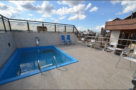 Apartamento à venda com 330m², 4 quartos e 4 vagas Apartamento à venda com 330m², 4 quartos e 4 vagasCobertura