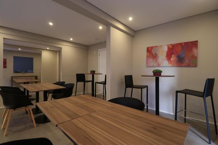 Apartamento à venda com 34m², 2 quartos e sem vagaÁrea comum - Salão de festas