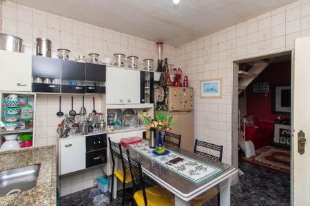 Casa à venda com 150m², 4 quartos e 1 vagaCozinha Casa 1