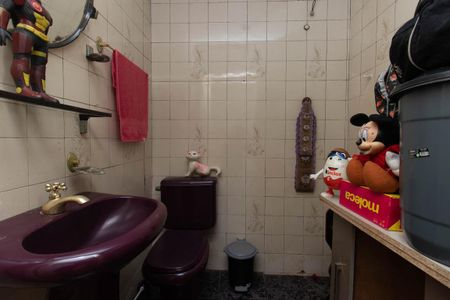 Casa à venda com 150m², 4 quartos e 1 vagaBanheiro casa 1