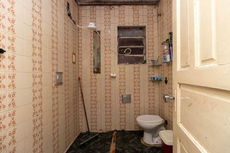 Casa à venda com 150m², 4 quartos e 1 vagaBanheiro Casa 2