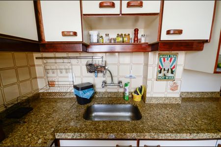 Apartamento à venda com 90m², 2 quartos e 1 vaga Apartamento à venda com 90m², 2 quartos e 1 vagaCozinha