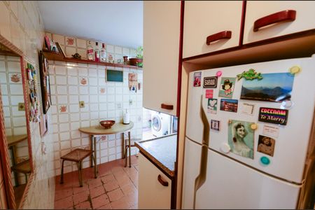 Apartamento à venda com 90m², 2 quartos e 1 vaga Apartamento à venda com 90m², 2 quartos e 1 vagaCozinha