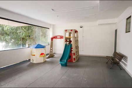 Apartamento à venda com 90m², 2 quartos e 1 vaga Apartamento à venda com 90m², 2 quartos e 1 vagaÁrea comum - Playground