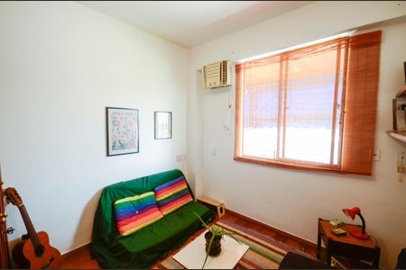 Apartamento à venda com 90m², 2 quartos e 1 vaga Apartamento à venda com 90m², 2 quartos e 1 vagaQuarto