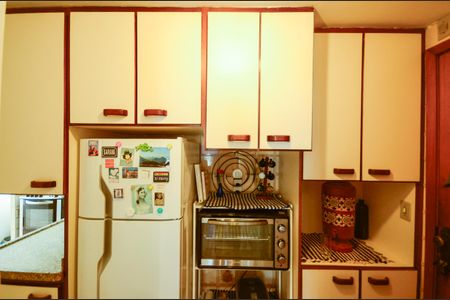 Apartamento à venda com 90m², 2 quartos e 1 vaga Apartamento à venda com 90m², 2 quartos e 1 vagaCozinha