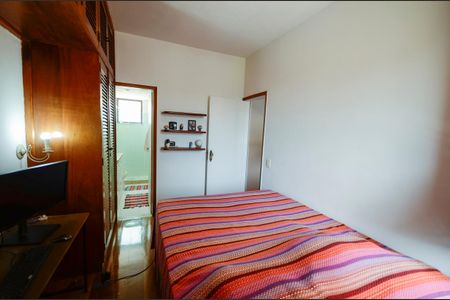 Apartamento à venda com 90m², 2 quartos e 1 vaga Apartamento à venda com 90m², 2 quartos e 1 vagaSuíte