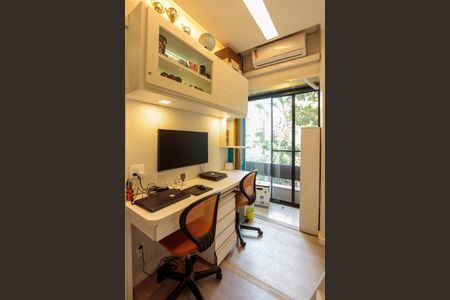 Apartamento à venda com 200m², 3 quartos e 3 vagasQuarto 1