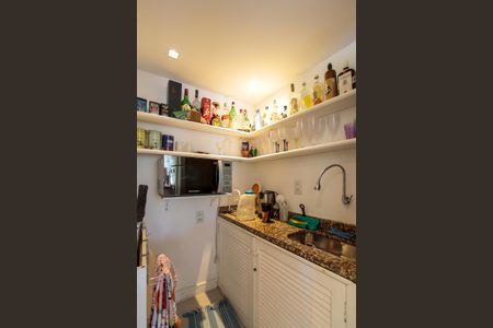 Apartamento à venda com 200m², 3 quartos e 3 vagasCozinha 2