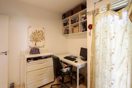 Apartamento à venda com 200m², 3 quartos e 3 vagasQuarto 2