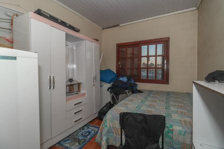 Quarto 3 de casa à venda com 6 quartos, 300m² em Sarandi, Porto Alegre