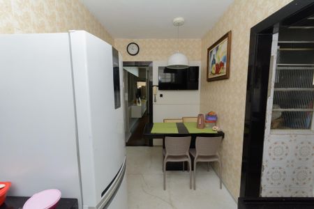 Apartamento à venda com 150m², 4 quartos e 1 vaga Apartamento à venda com 150m², 4 quartos e 1 vagaCozinha
