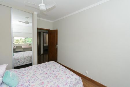 Apartamento à venda com 150m², 4 quartos e 1 vaga Apartamento à venda com 150m², 4 quartos e 1 vagaQuarto 1