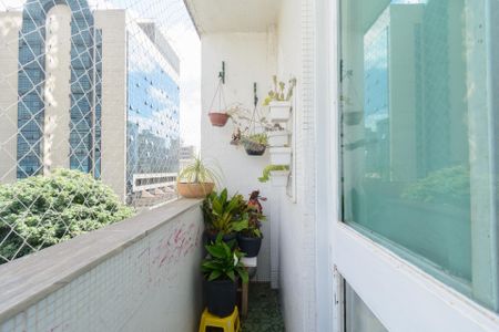 Apartamento à venda com 150m², 4 quartos e 1 vaga Apartamento à venda com 150m², 4 quartos e 1 vagaVaranda do Quarto 2